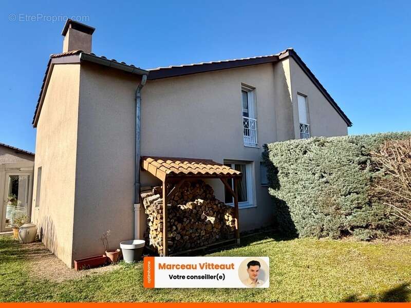 Maison à CHARNAY-LES-MACON