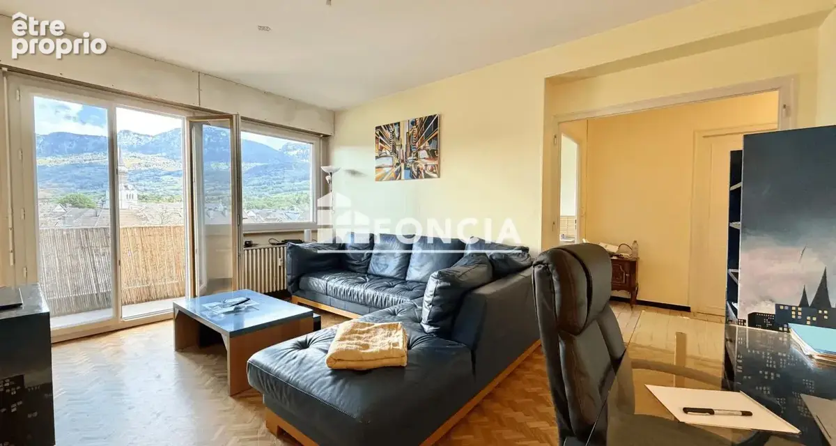 LA ROCHE-SUR-FORON CENTRE : Appartement T2 + garage + cave - photo 7