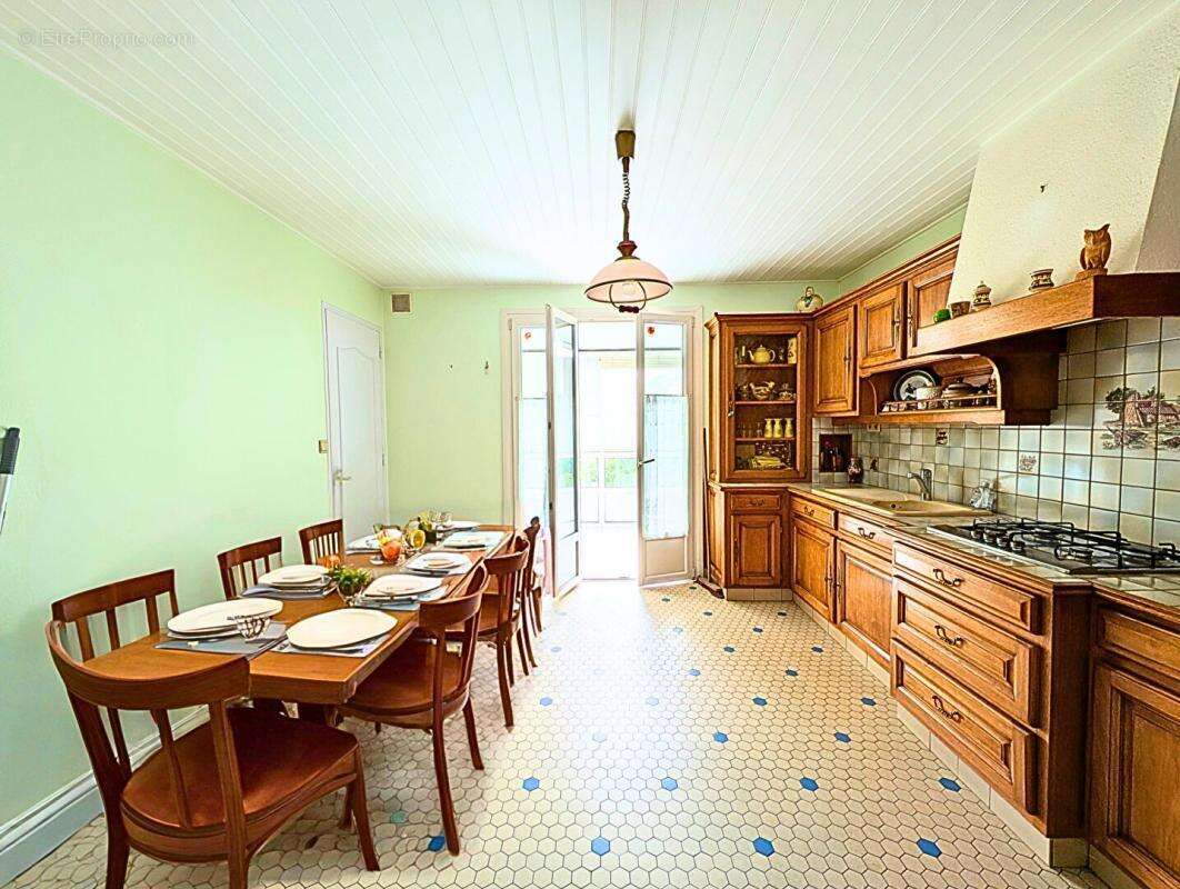 Maison à SAINTE-LUCE-SUR-LOIRE