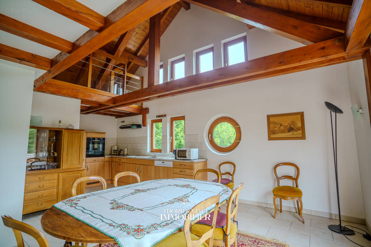 Duplex 6 pièces - 157m2 - Terrain 10 ares - Bendorf - photo 1