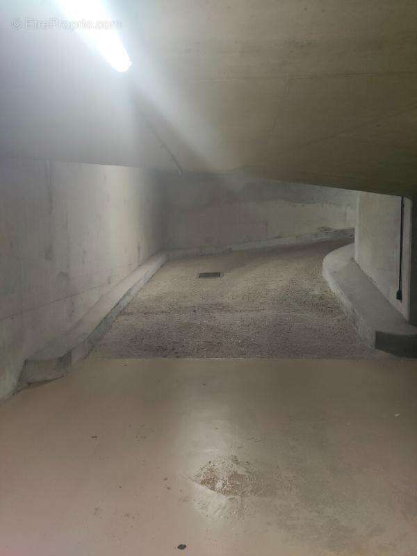 Parking à PARIS-13E