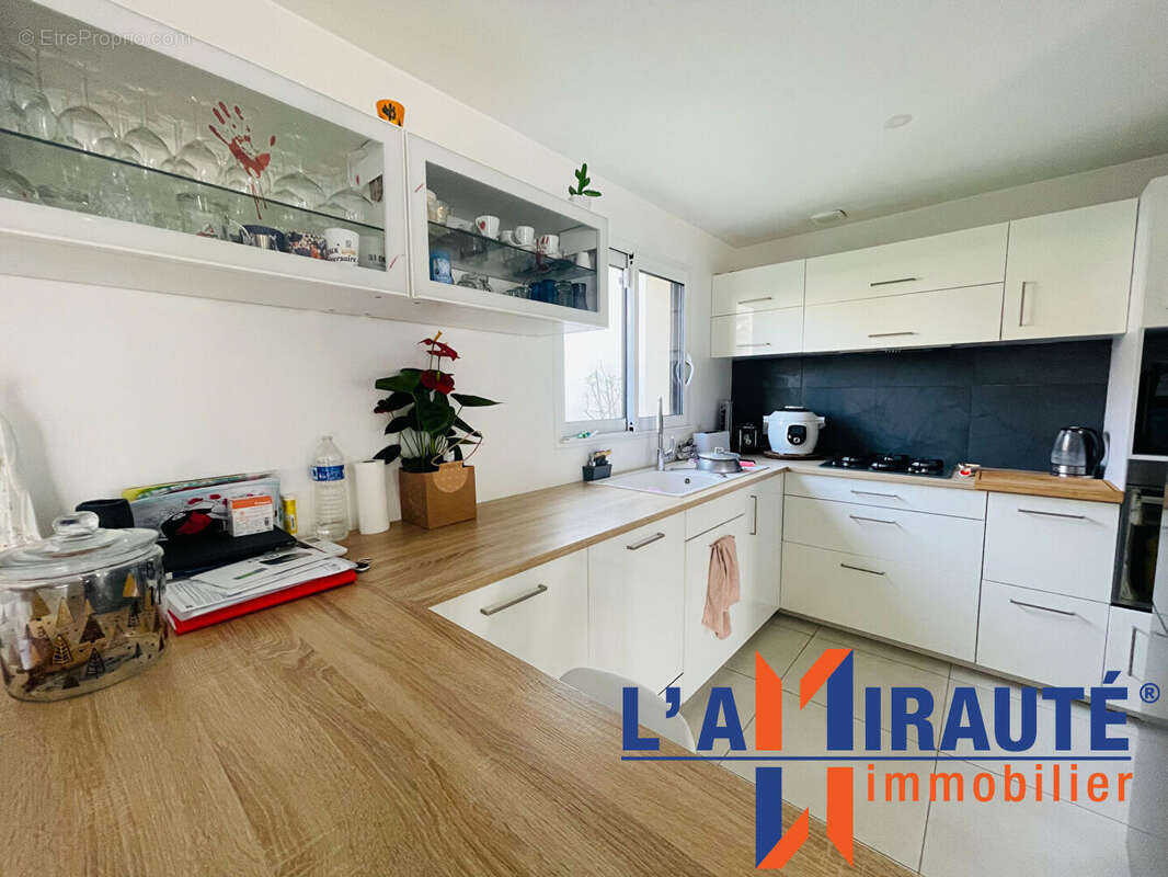 Maison à SARTROUVILLE