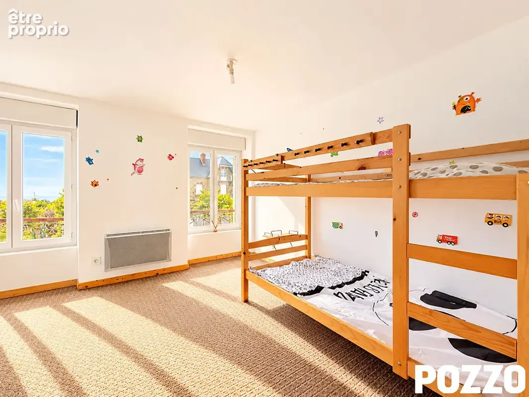 DONVILLE LES BAINS : Maison 5 pièces à vendre - photo 8