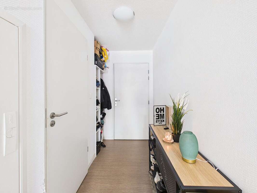 Studio Loué 25 m2 Montagne Verte - photo 2