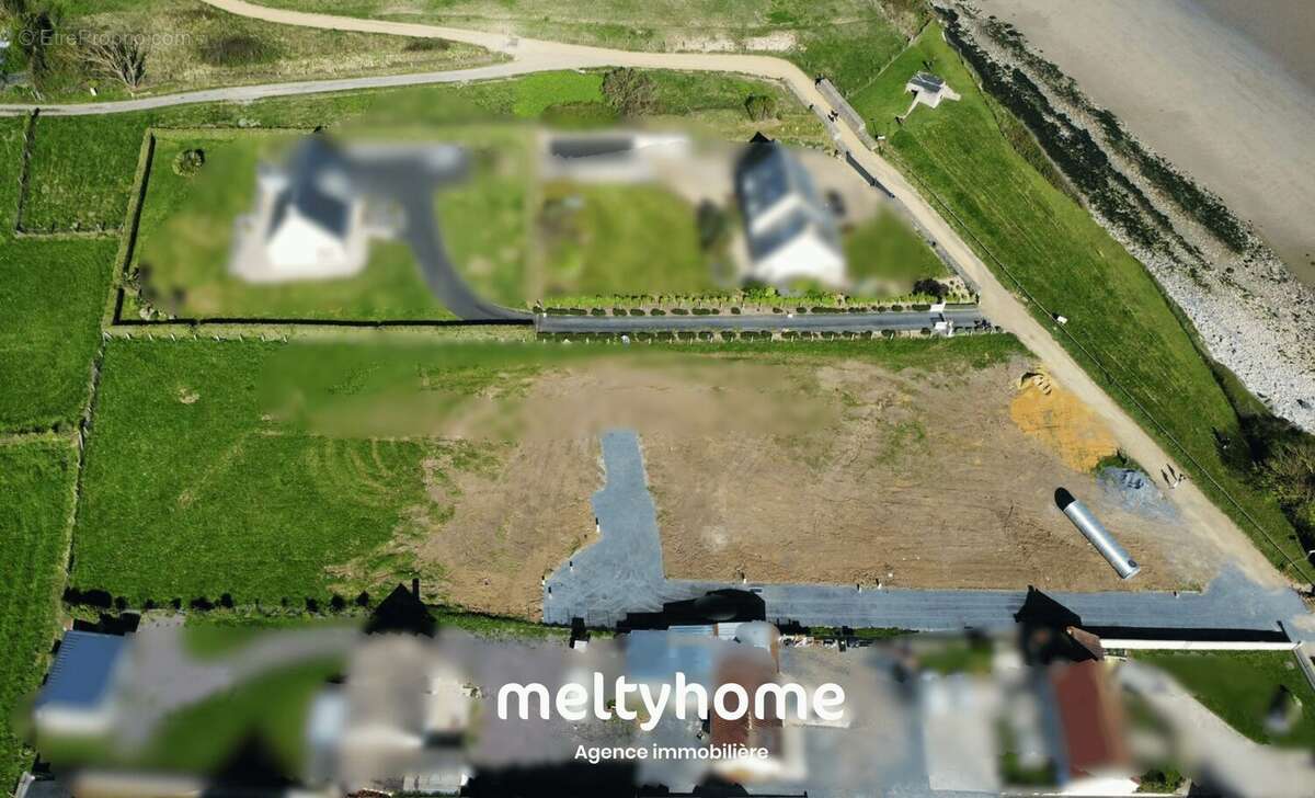 Terrain à ARROMANCHES-LES-BAINS