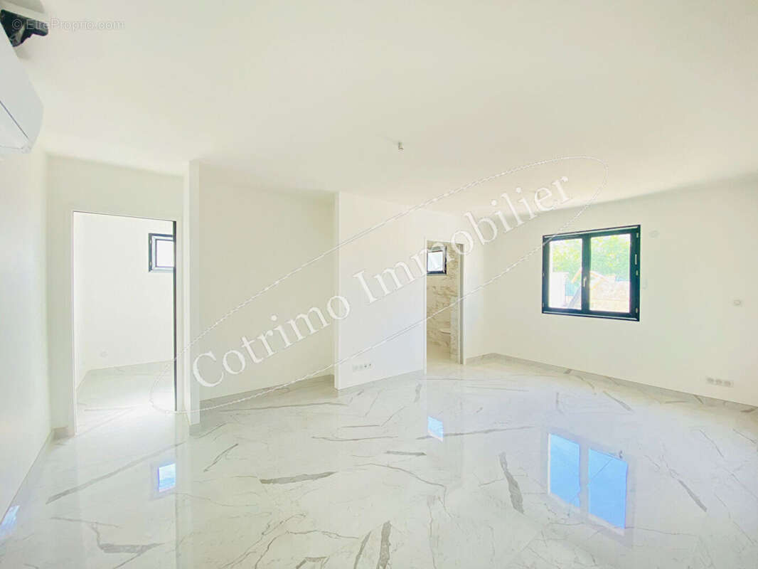 Maison à SAINT-PRIEST