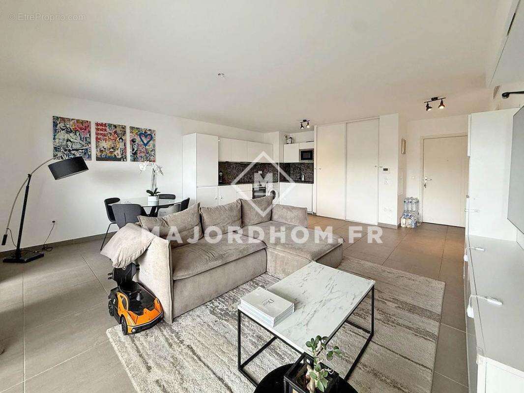 Appartement à MARSEILLE-8E