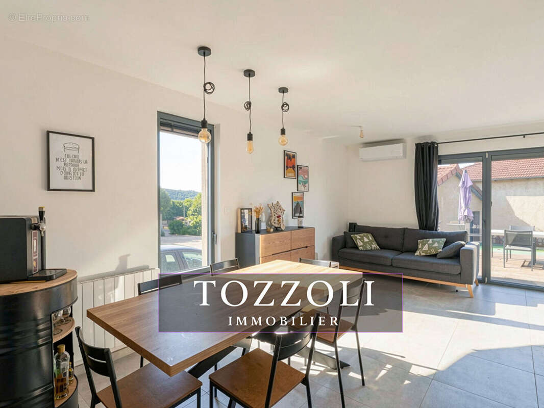 Appartement à VERNIOZ