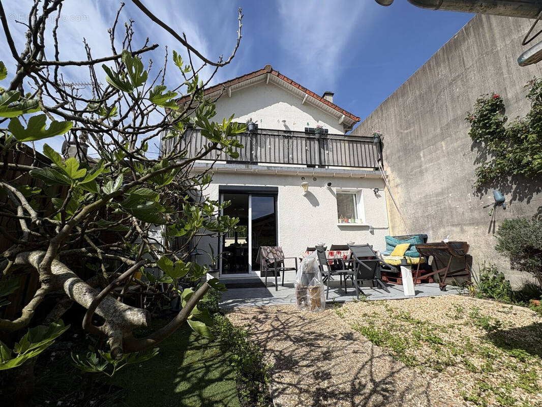Maison 78 m² à Bagneaux-Sur-Loing  - photo 1