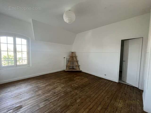 Appartement à ETREPAGNY