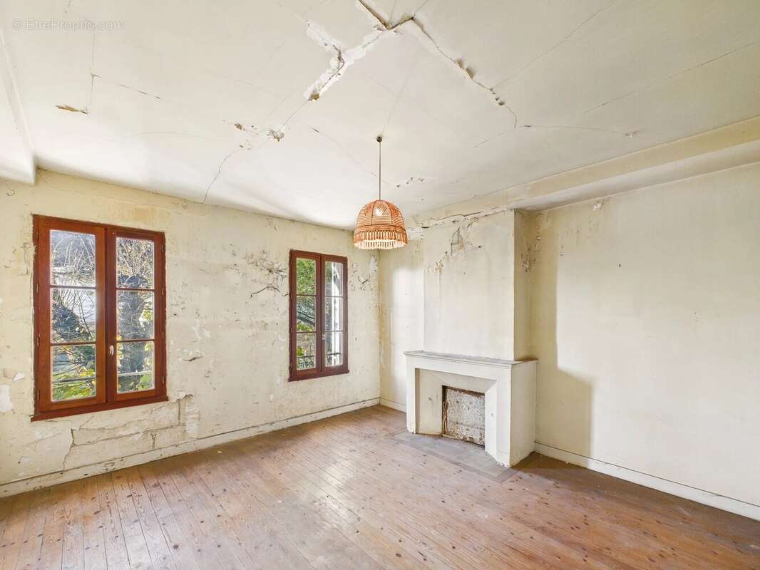 Maison à SAINT-EMILION