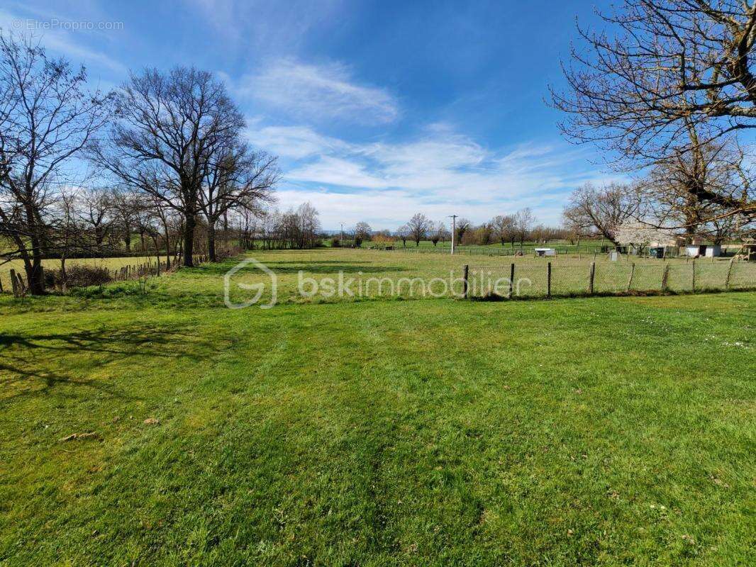 Maison à CHAVEYRIAT