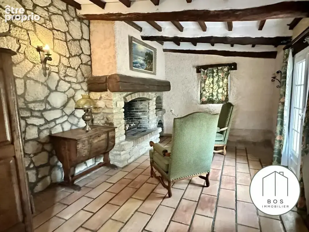 Villa avec piscine et garage - photo 16