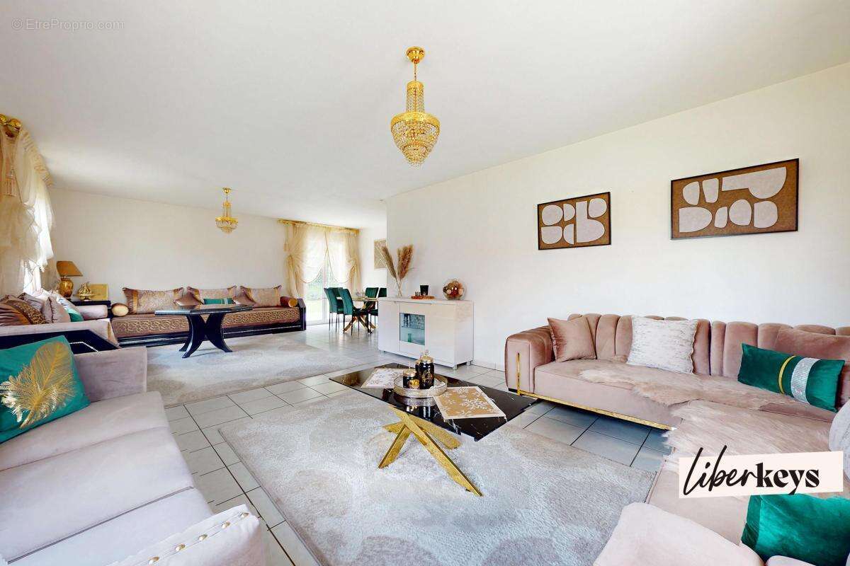 Maison à SAINT-REMY