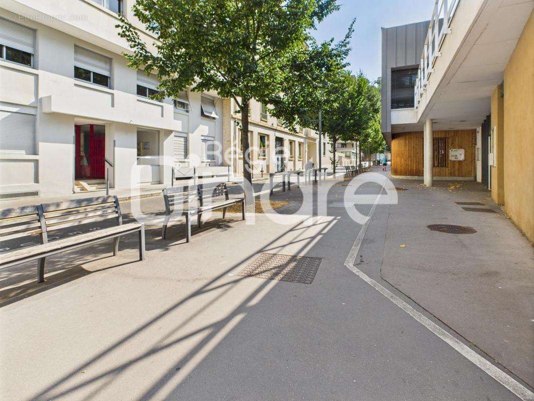 Parking à LYON-4E
