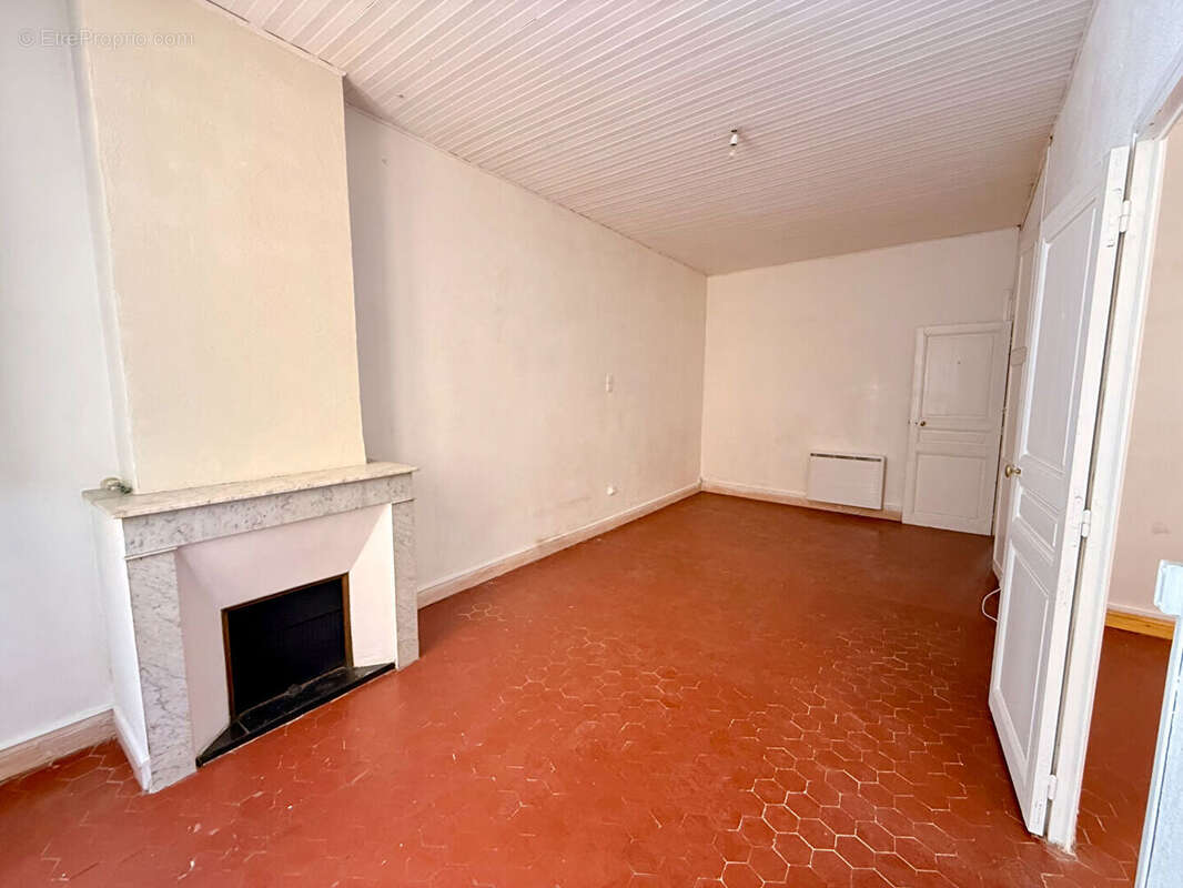 Appartement à SAINT-MAXIMIN-LA-SAINTE-BAUME