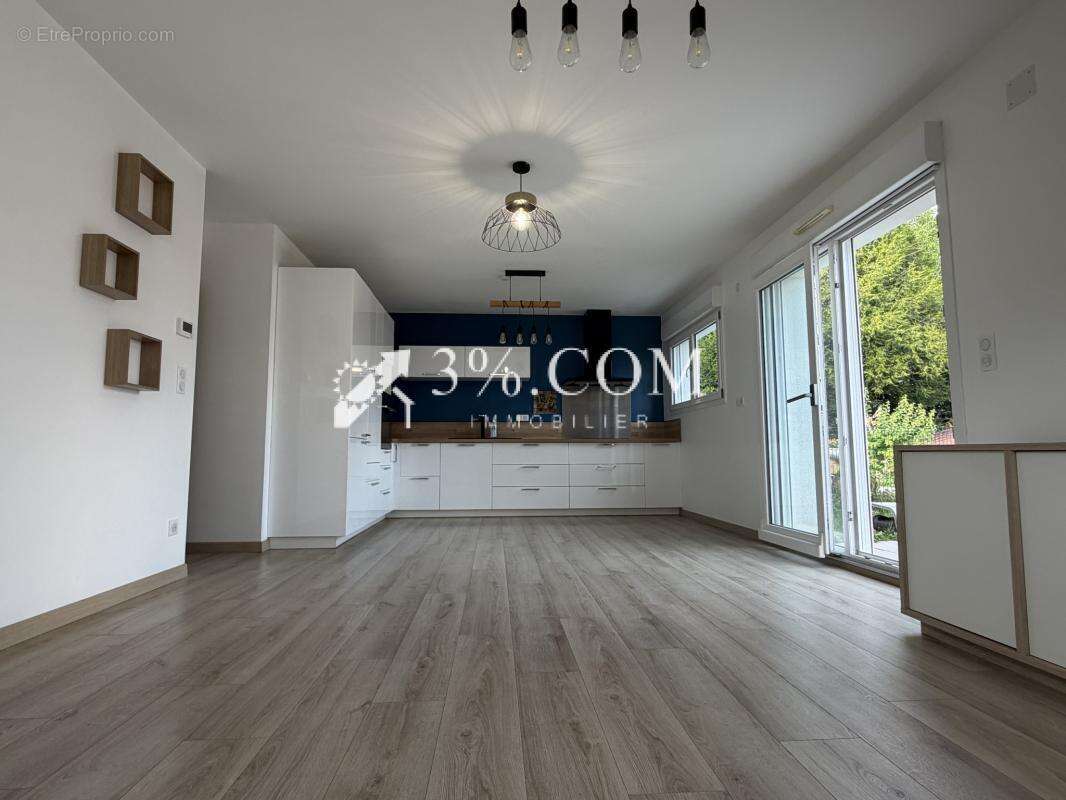 3%.COM lumineux 3 pièces 69m2 rez-de-jardin + garage et park - photo 5