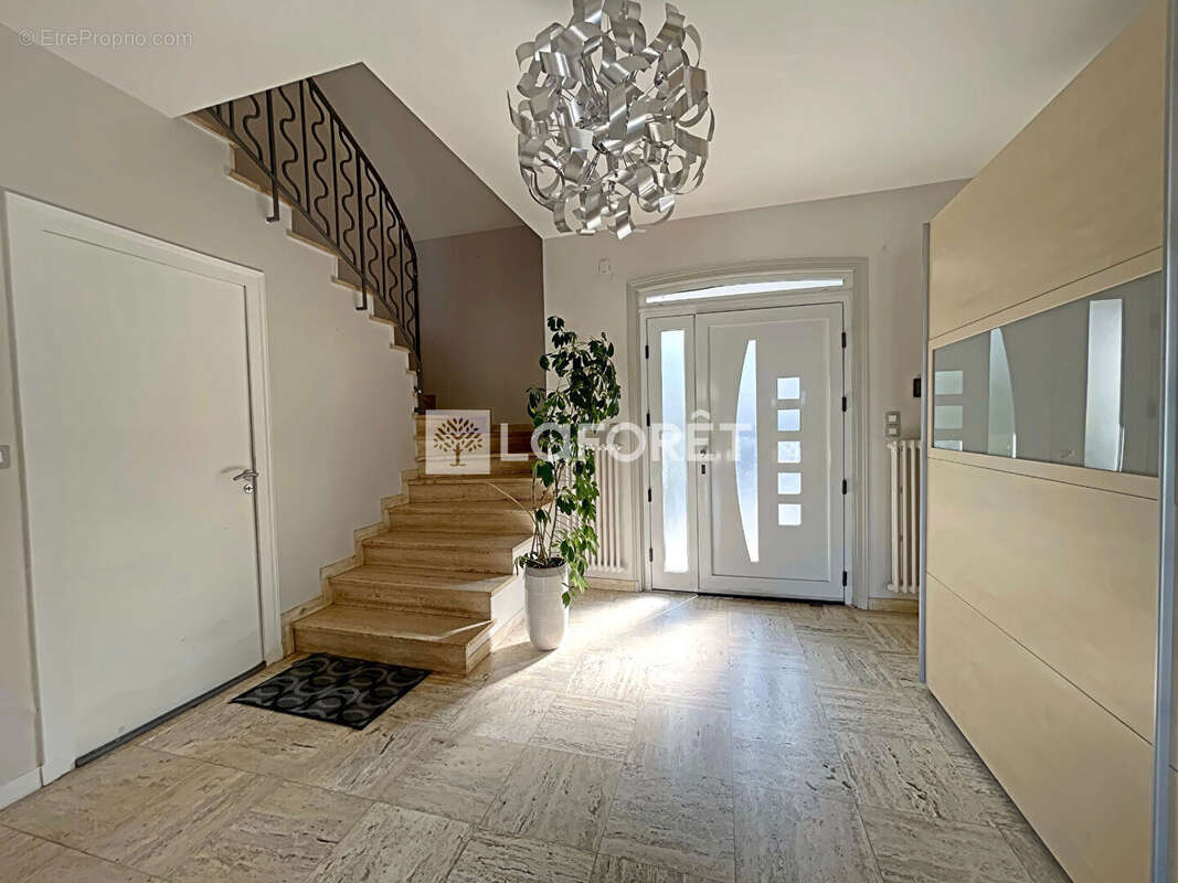 Maison à LA FOUILLOUSE