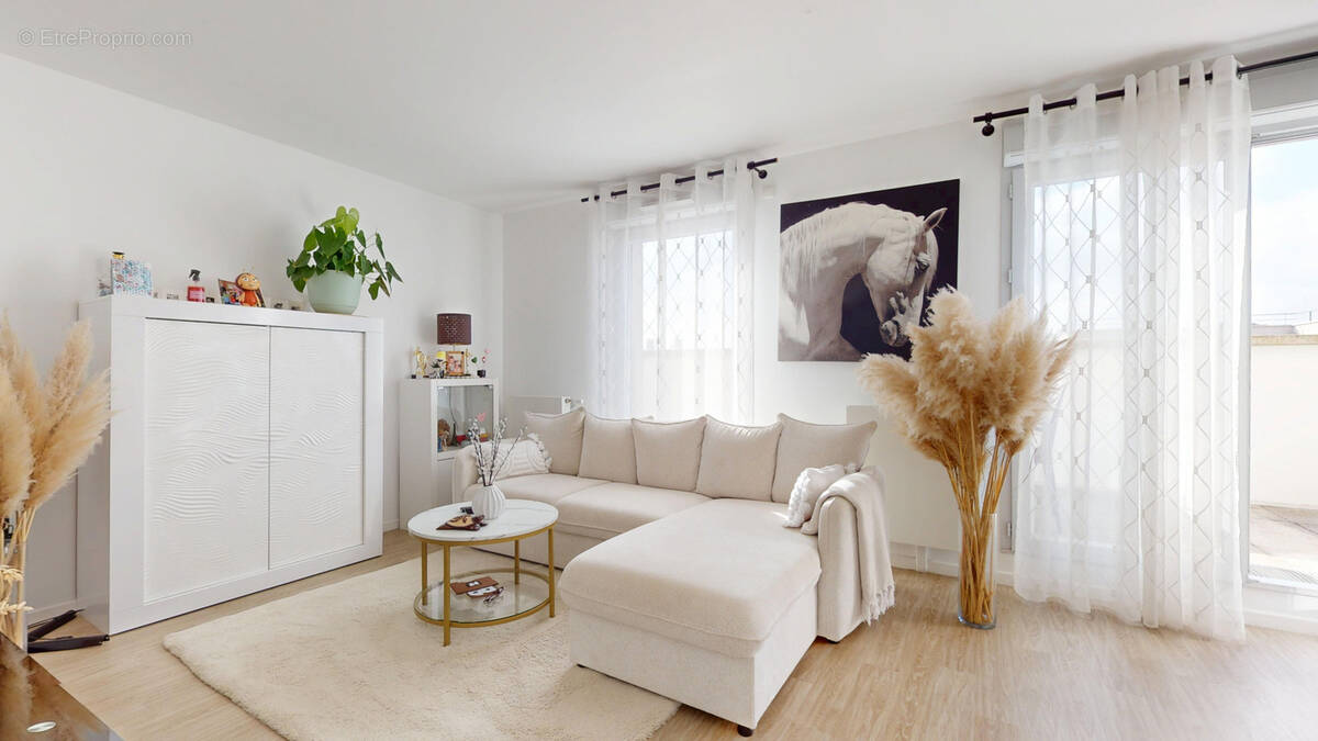 Appartement à SARTROUVILLE