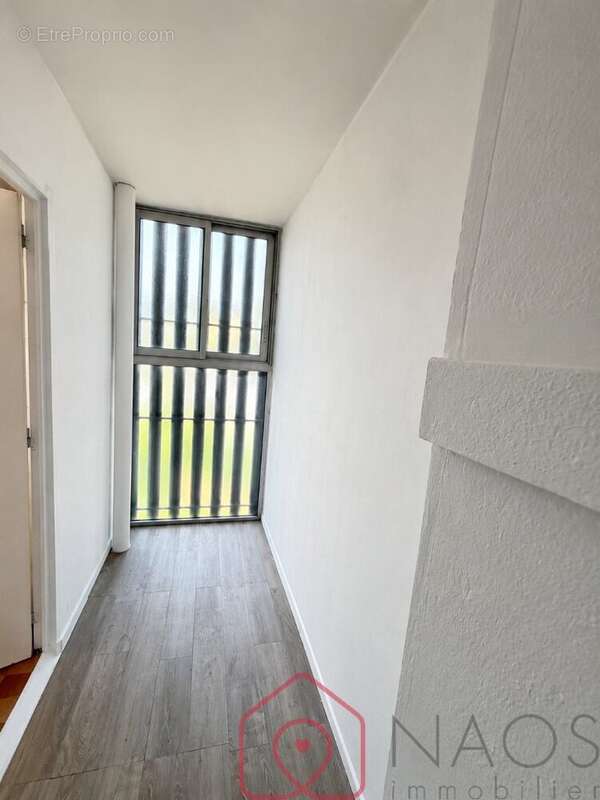 Aux portes de Six Fours les Plages grand T3 de 65 m2 - photo 5