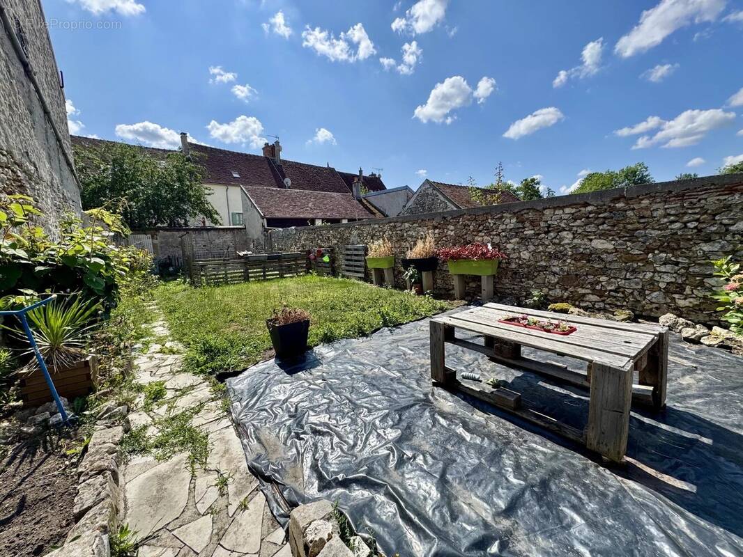 Maison à COULOMMIERS