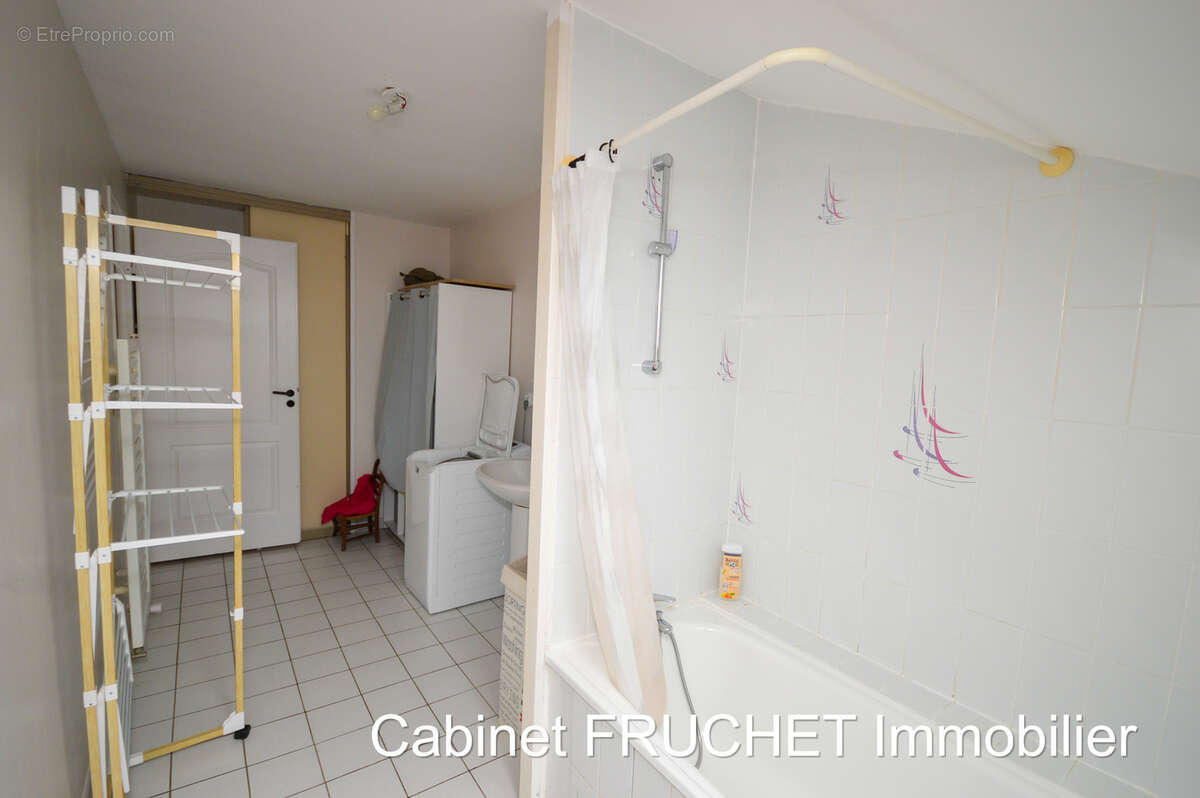 CHANTONNAY - Bel appartement en duplex - photo 8
