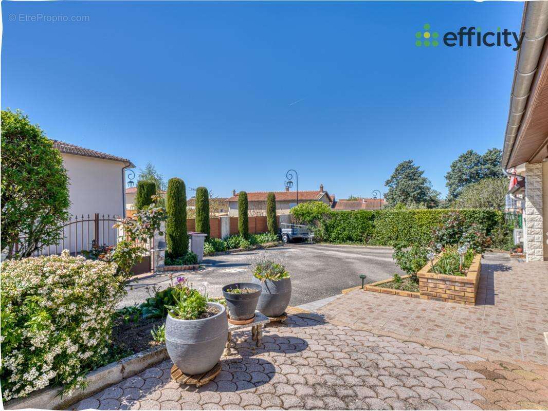 Maison à COLOMBIER-SAUGNIEU