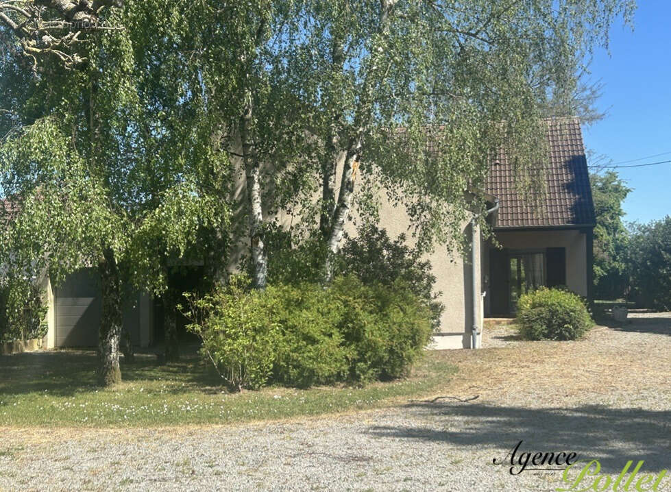Maison à AUBIGNY-SUR-NERE