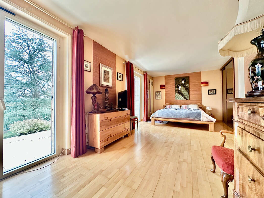 Maison à AUMONT-EN-HALATTE