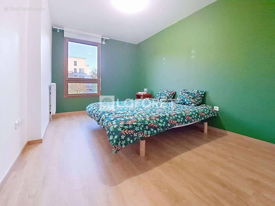 Appartement à BUSSY-SAINT-GEORGES