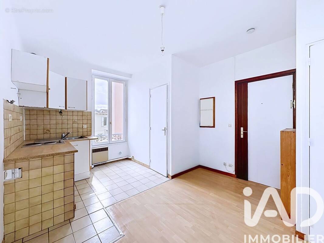 Photo 1 - Appartement à CORBEIL-ESSONNES