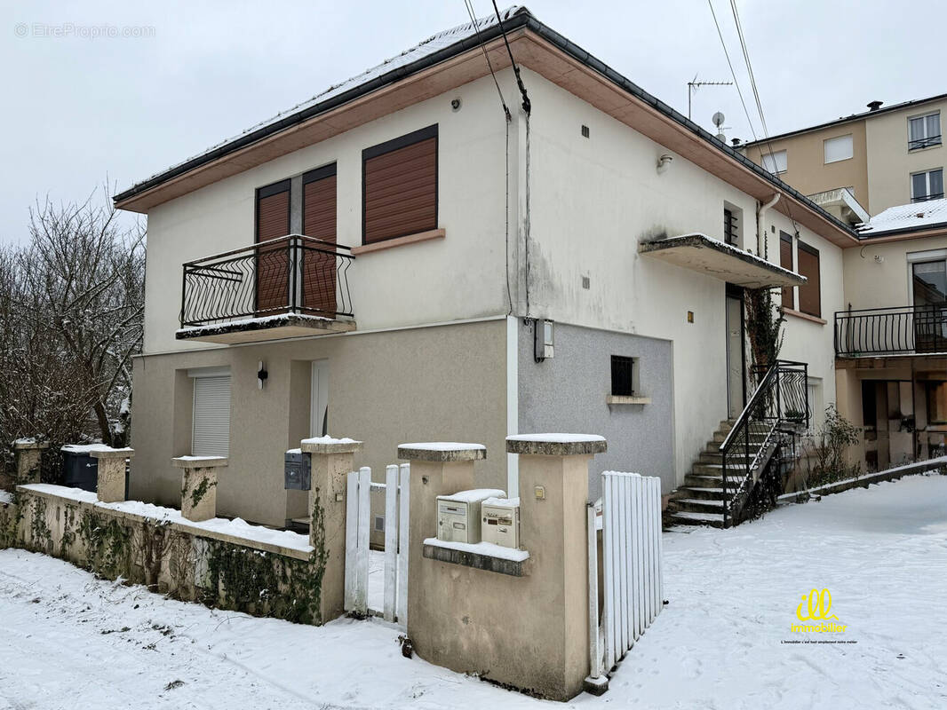 Appartement à CHARLEVILLE-MEZIERES