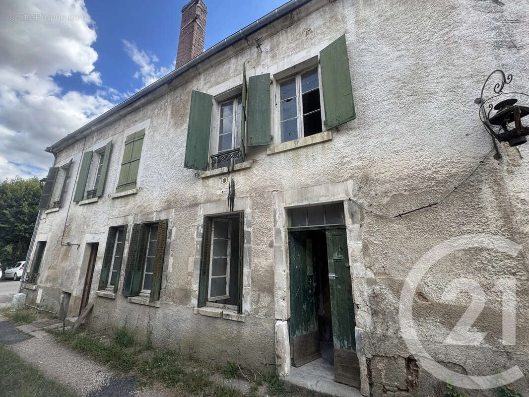 Maison 150 m² à Coulanges-Sur-Yonne  - photo 2