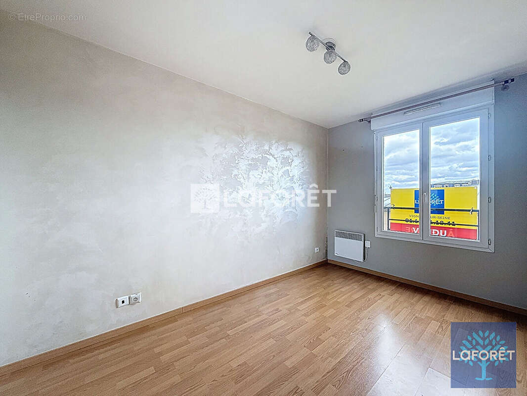 Appartement à VIGNEUX-SUR-SEINE