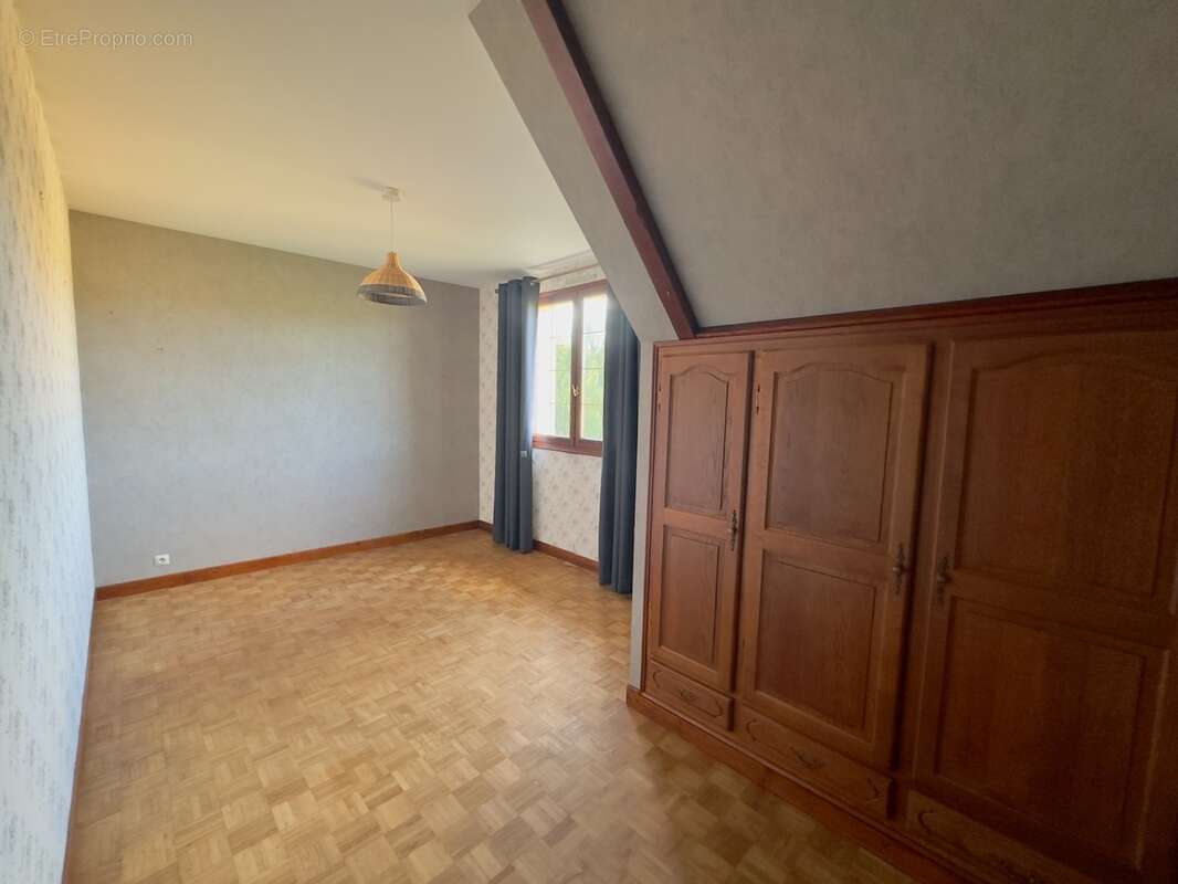 Maison 6 pièces avec terrain de 4 700 m² – Bord de rivière, belle vue sur la campagne – Bretteville-sur-Laize (14) - photo 27