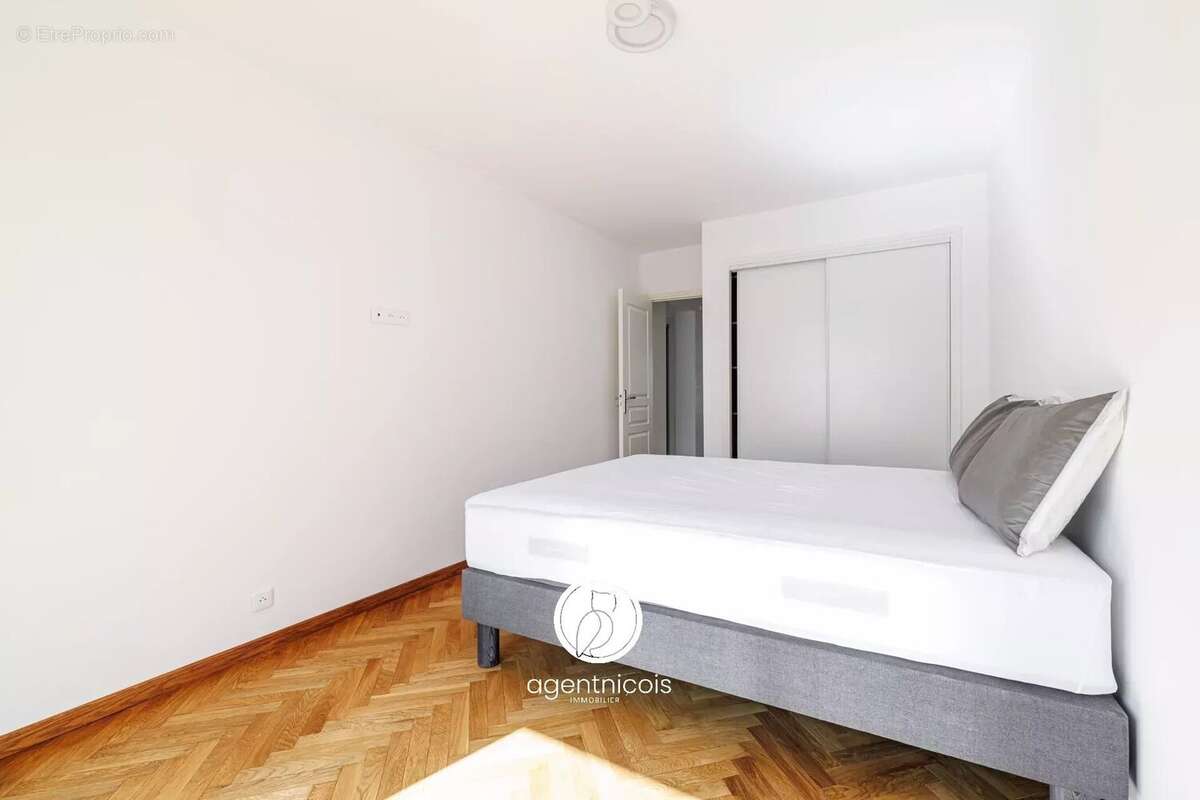Nice // fleurs - rue de france : 3 pieces / rénové / balcon / traversant - photo 13