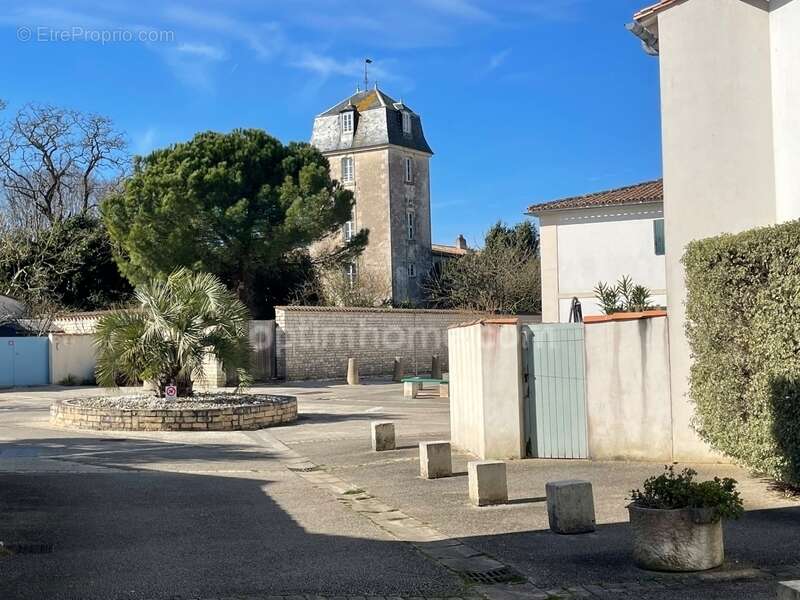 Appartement à SAINT-MARTIN-DE-RE