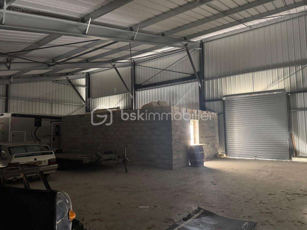 Commerce à MONTPON-MENESTEROL