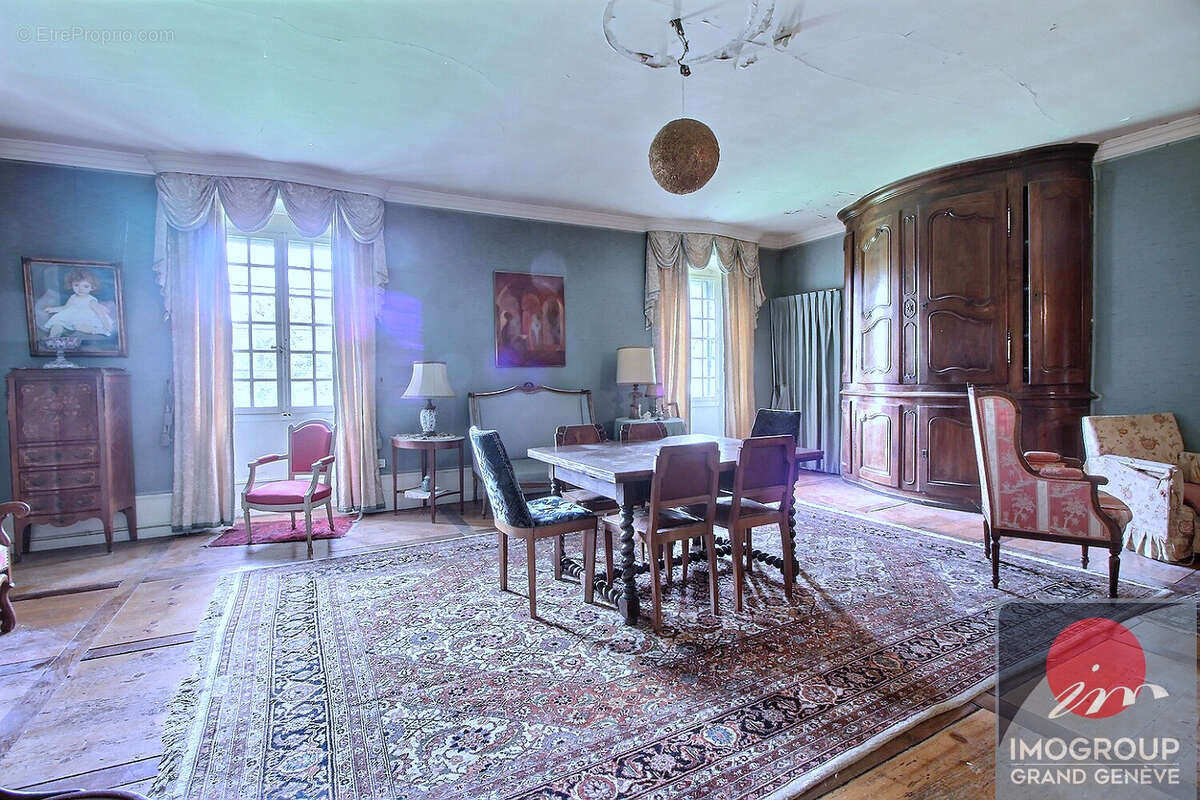 Maison à DOUVAINE