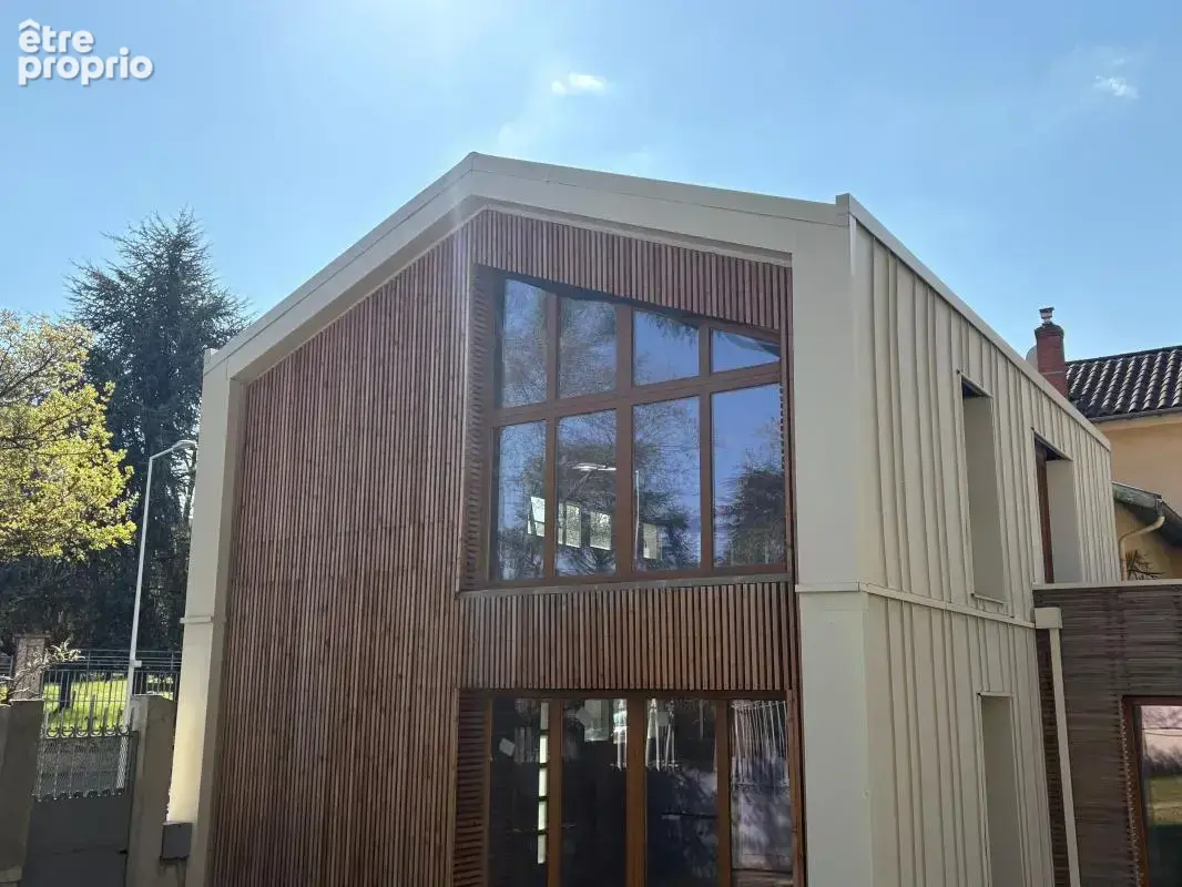 RARE Maison d'Architecte Neuve de 138 m² dans un Secteur Prisé et Très Rare à la Vente - photo 2