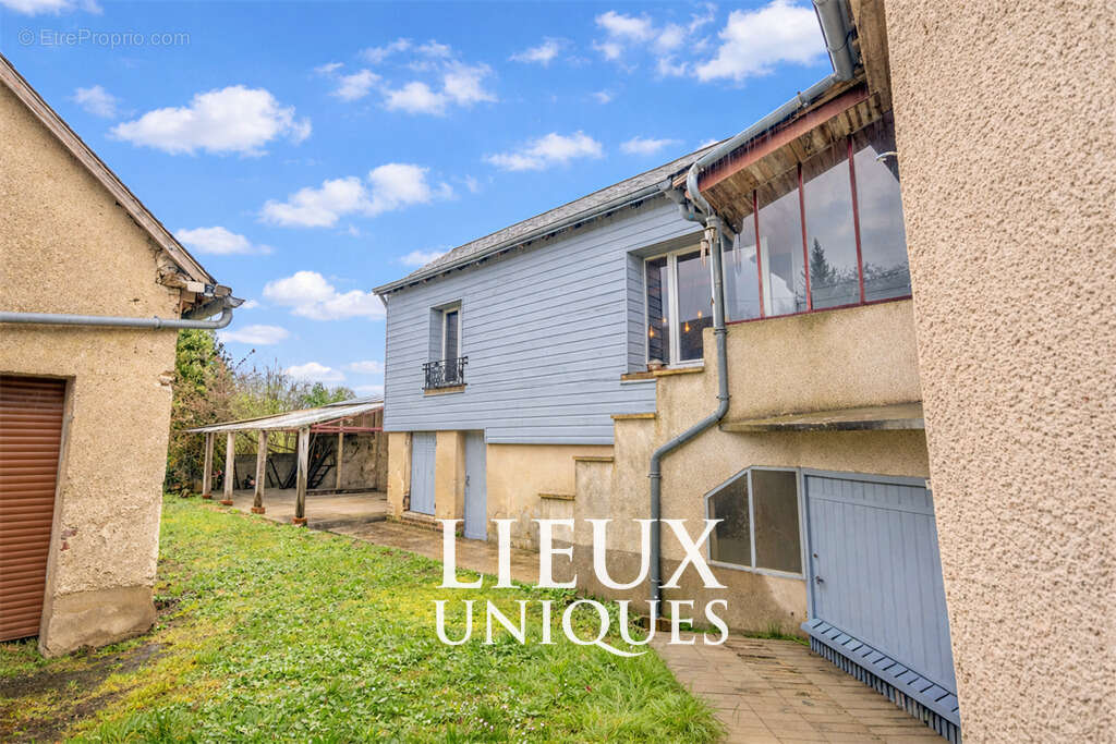 Lieux uniques ® x propriétés privées propose maison de 1930  de 134 m² hyper-centre de vendôme - photo 4