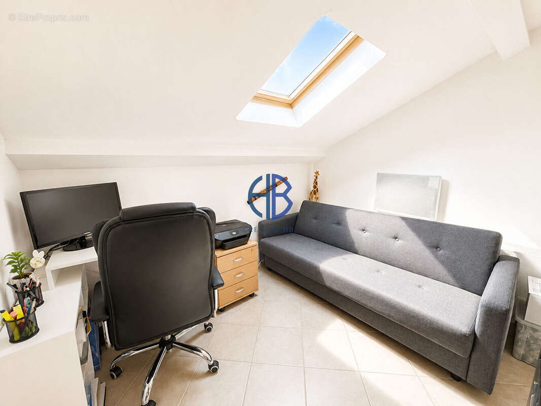 Appartement à LA TOUR-DU-PIN