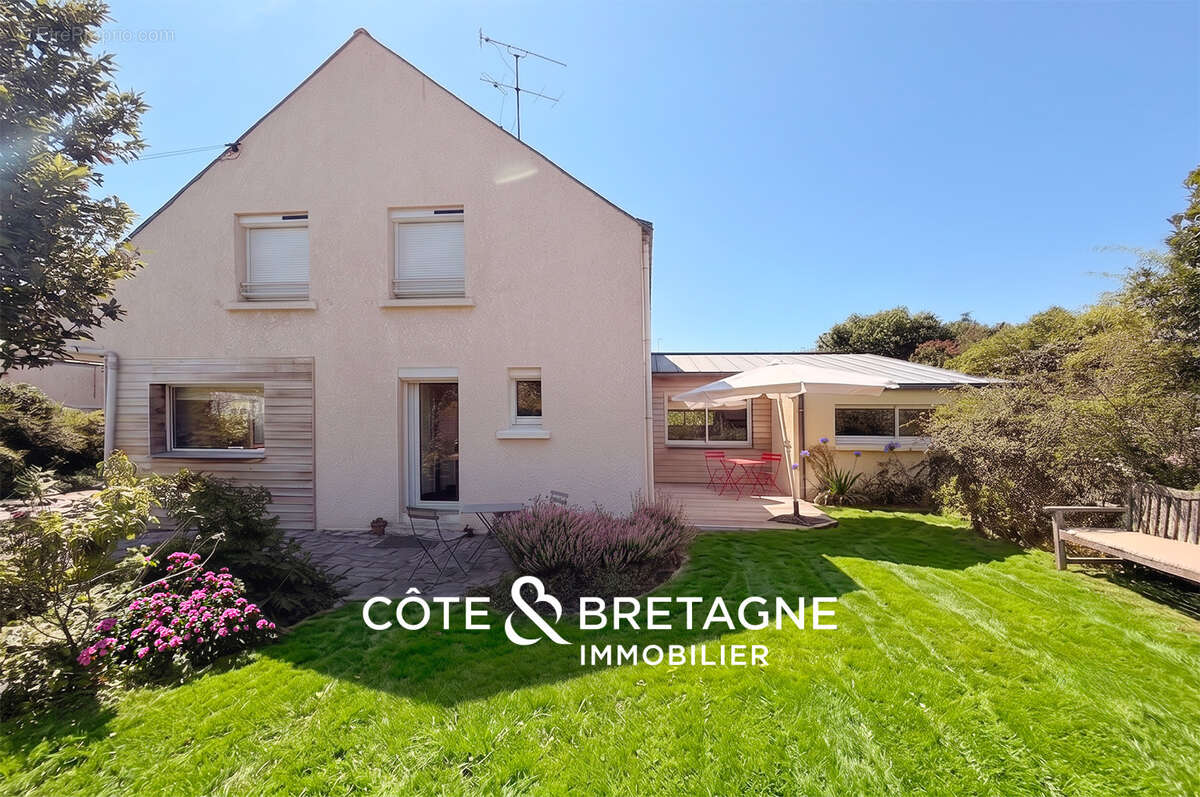 Maison de ville a vannes dans le morbihan  réf : 202138 - photo 2