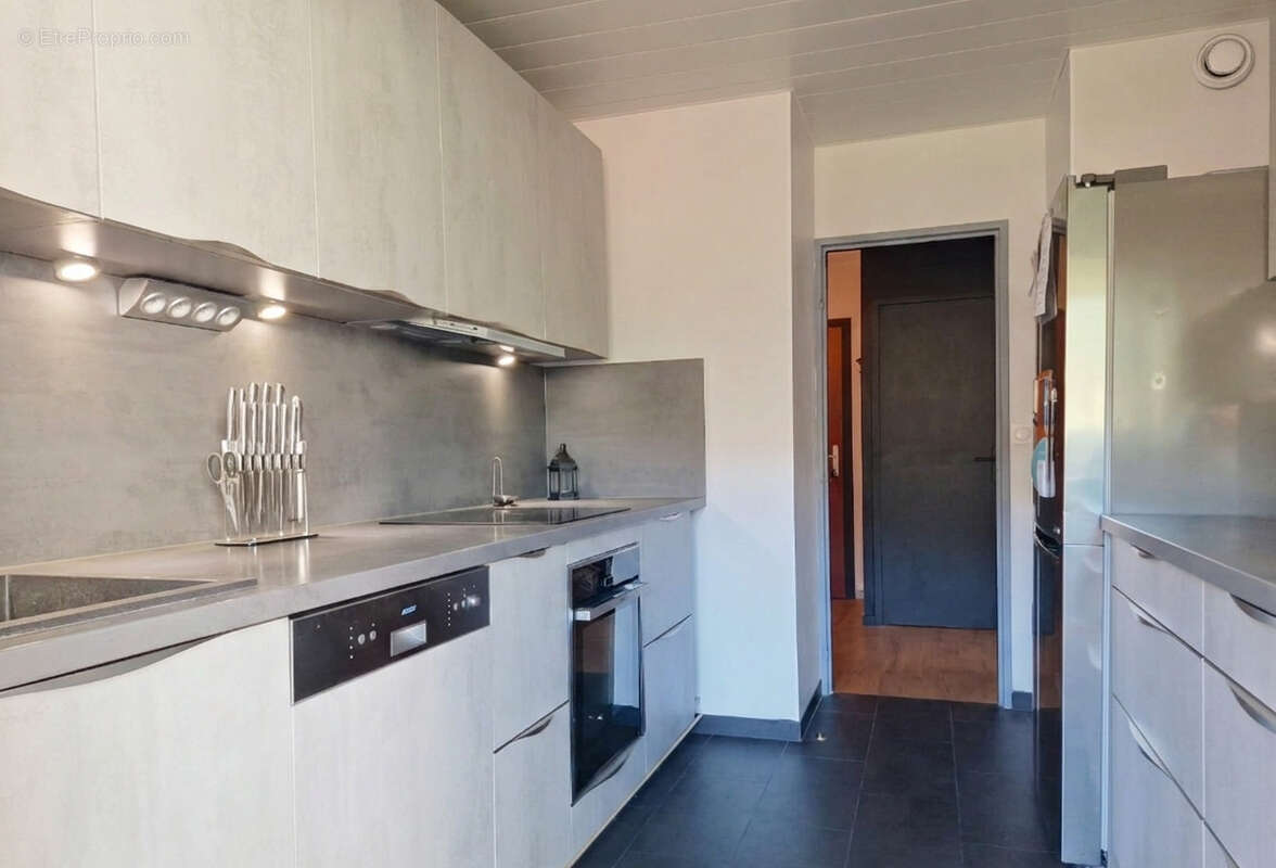 Appartement à LA VALETTE-DU-VAR