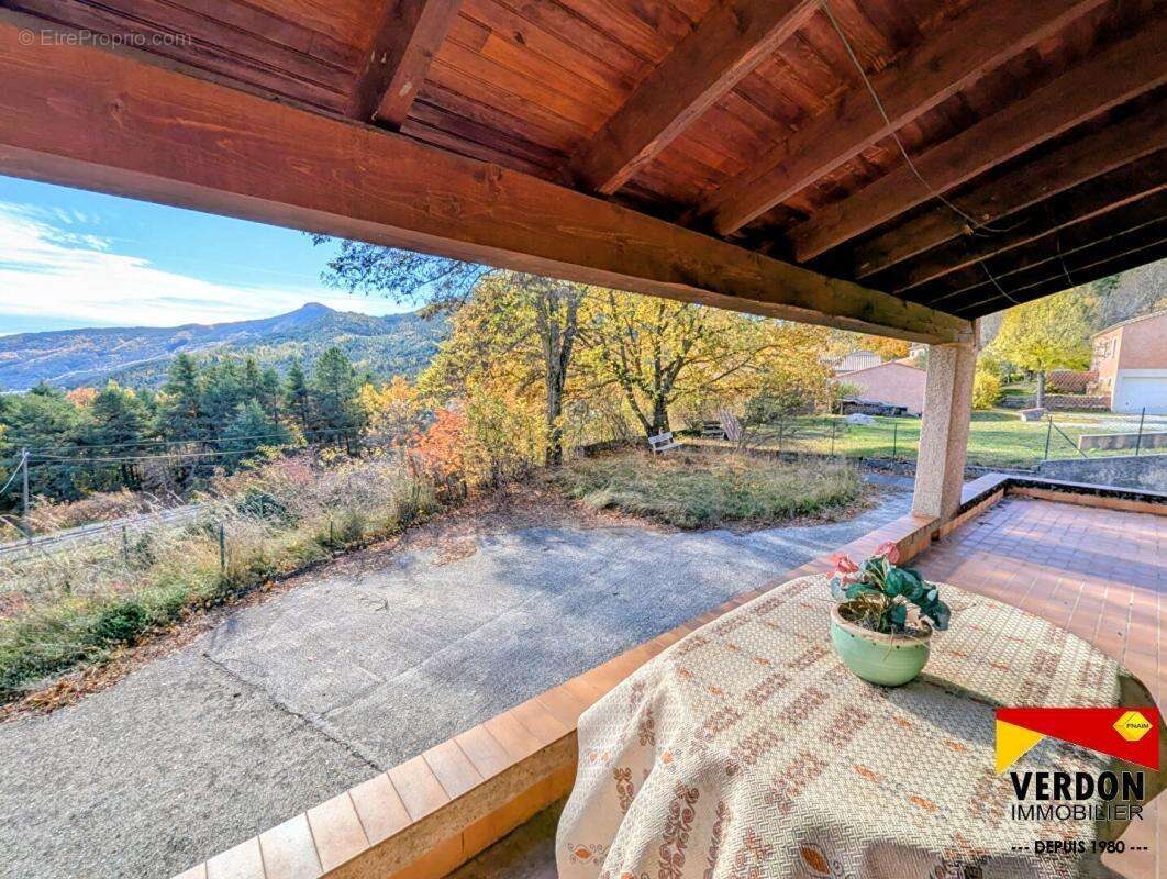 Maison à SAINT-ANDRE-LES-ALPES