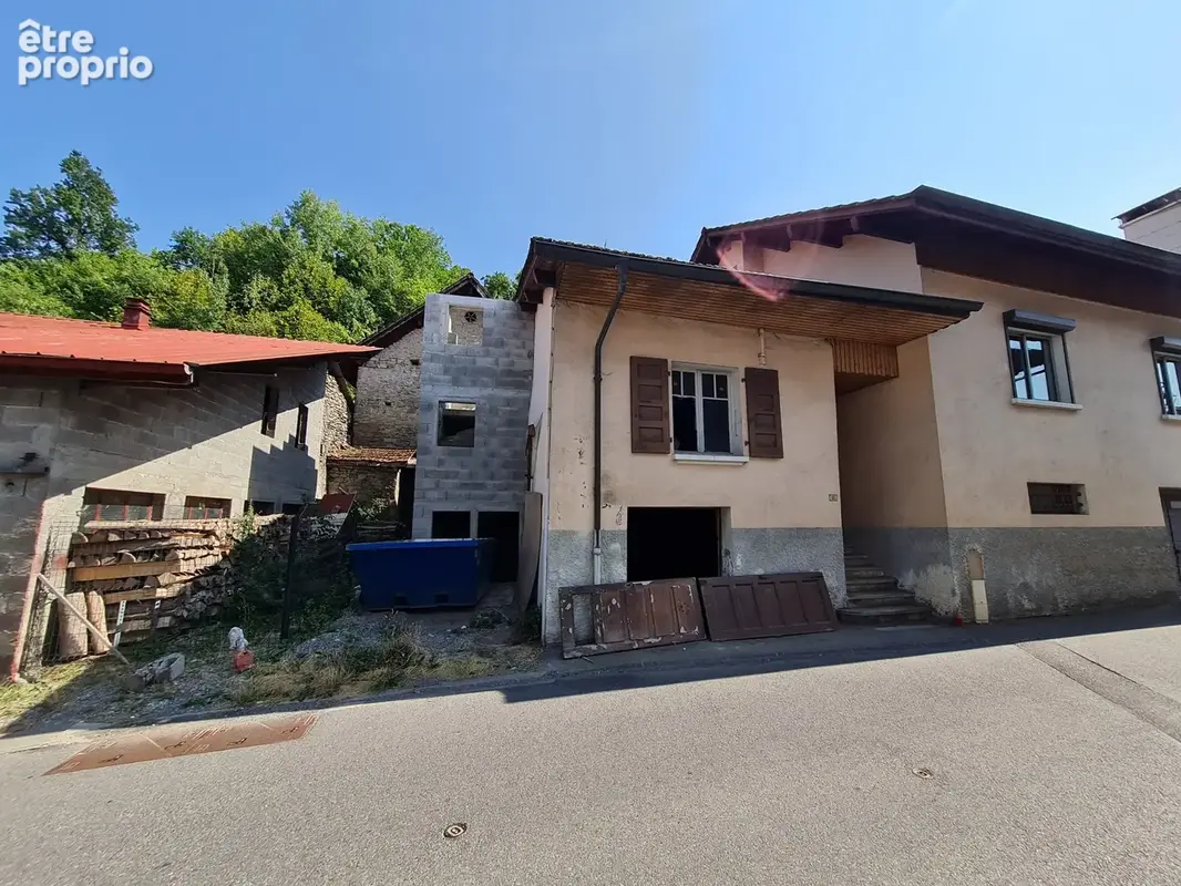 Immeuble de 135m2 - photo 1