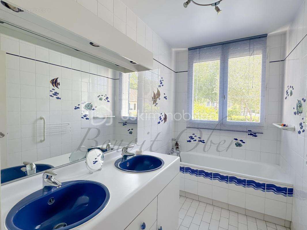 Maison à OZOIR-LA-FERRIERE