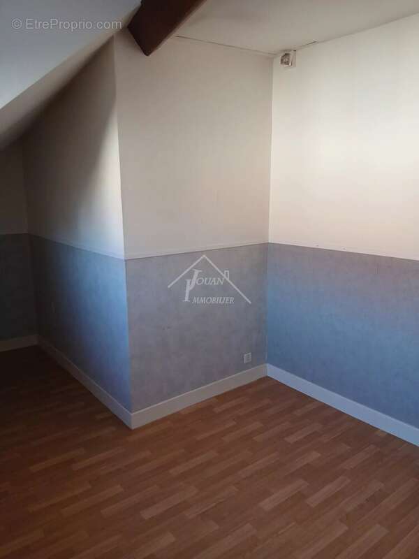 Maison à VARENNES-SUR-ALLIER