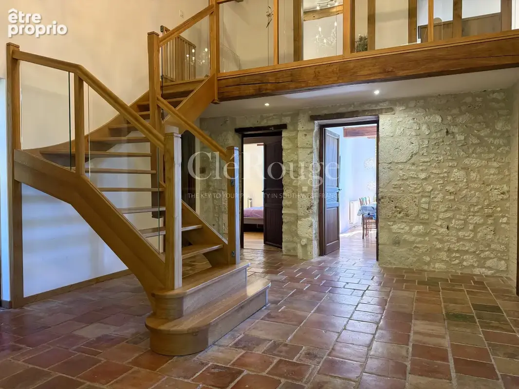 À 10 minutes d'Eymet – Belle propriété en pierre avec piscine, grange et 3,7 hectares - photo 11