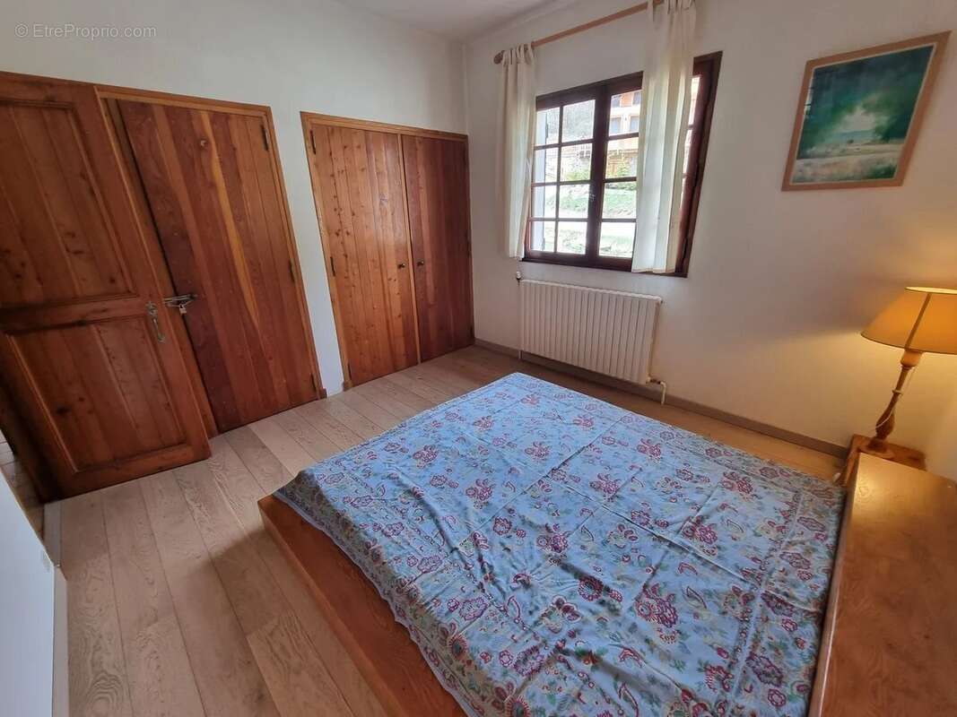 Maison à LA SALLE-LES-ALPES